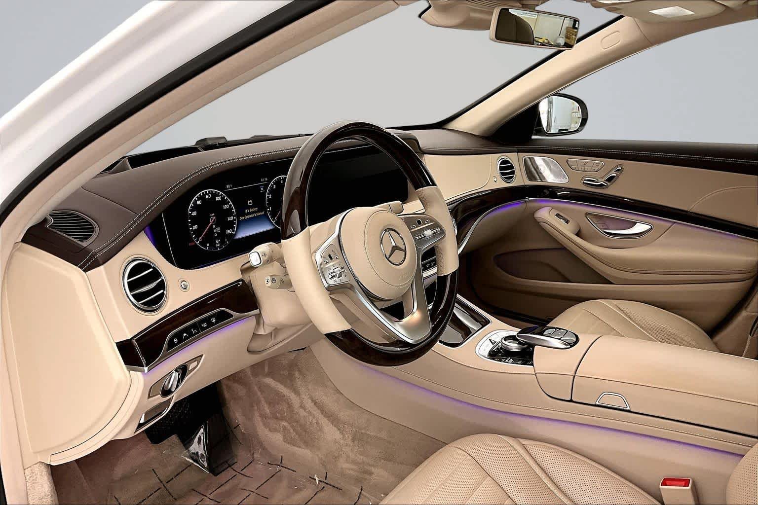 Used 2019 designo Diamond White Mercedes-Benz S 560 image 2