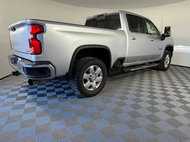 Used 2020 Silver Chevrolet LTZ image 5