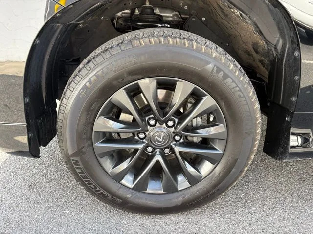 Used 2023 Black Lexus 460 image 13