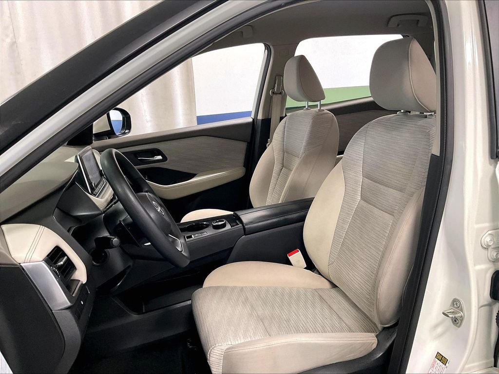 Used 2023 White Nissan SV image 10