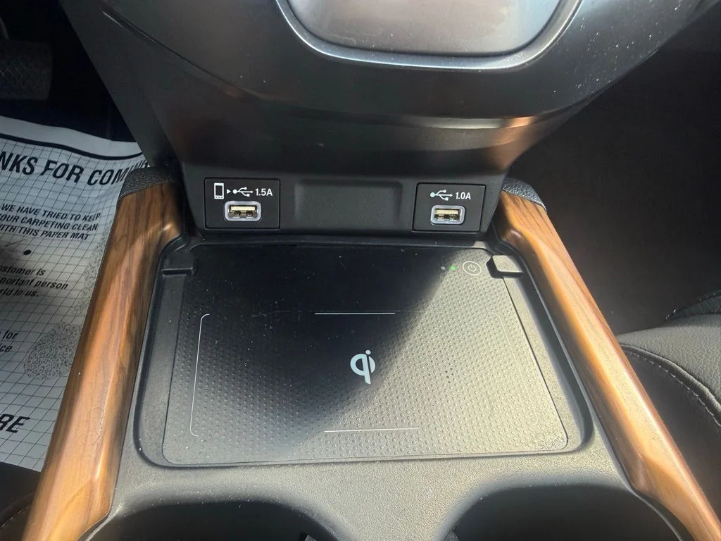 Certified Used 2020 White Honda Touring image 23
