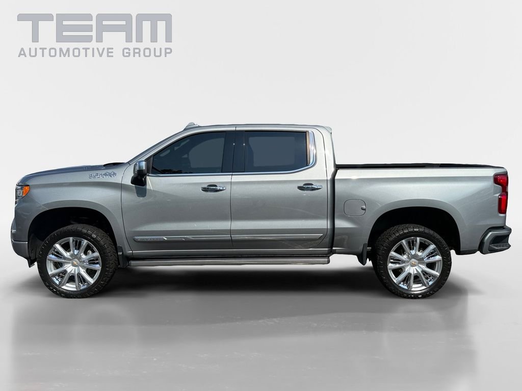 Used 2023 Gray Chevrolet High Country image 4