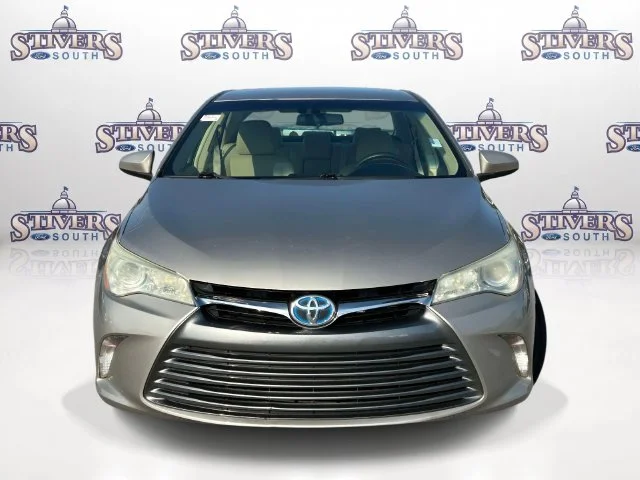 Used 2016  Toyota LE image 8