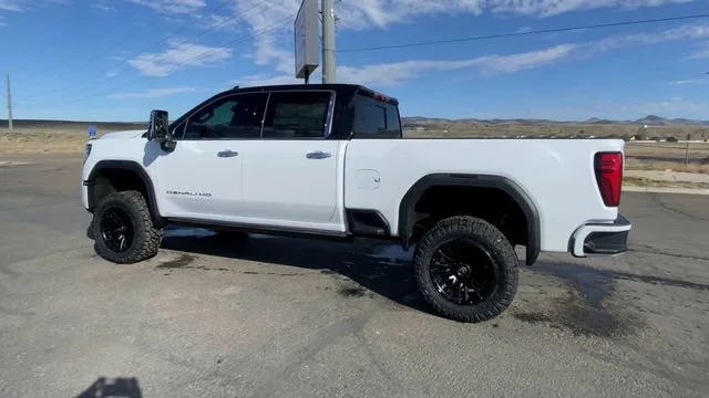 New 2026 Glacier White Tricoat GMC Denali Ultimate image 6