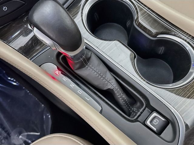 Used 2019 Alloy Metallic Buick Essence image 17