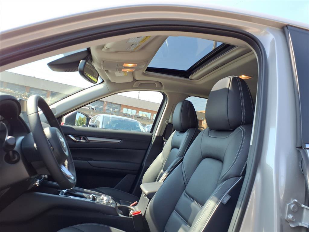 2025 Mazda CX-5 S Preferred package - Photo 19