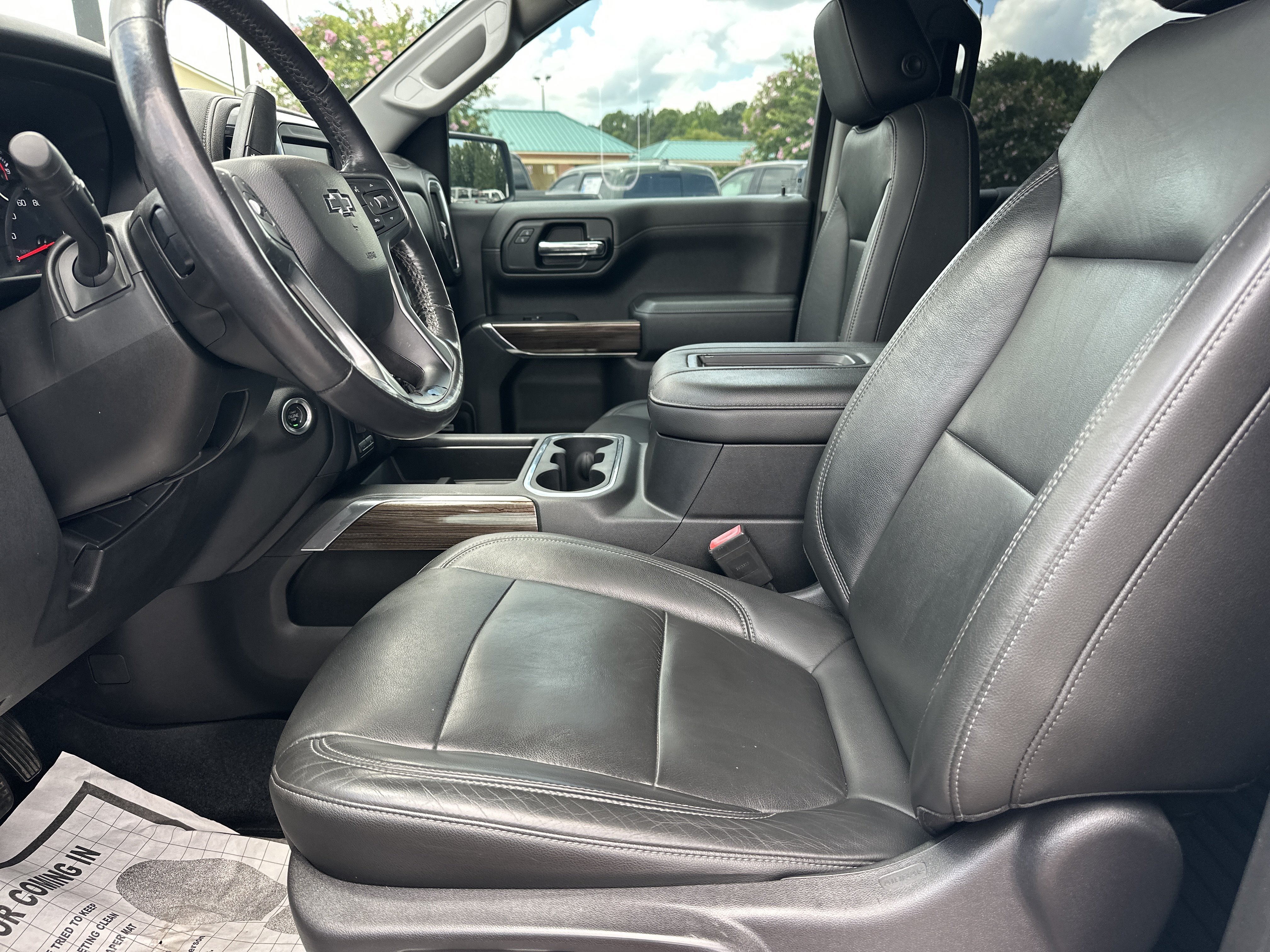 Used 2019 SUMMIT WHITE Chevrolet RST image 9