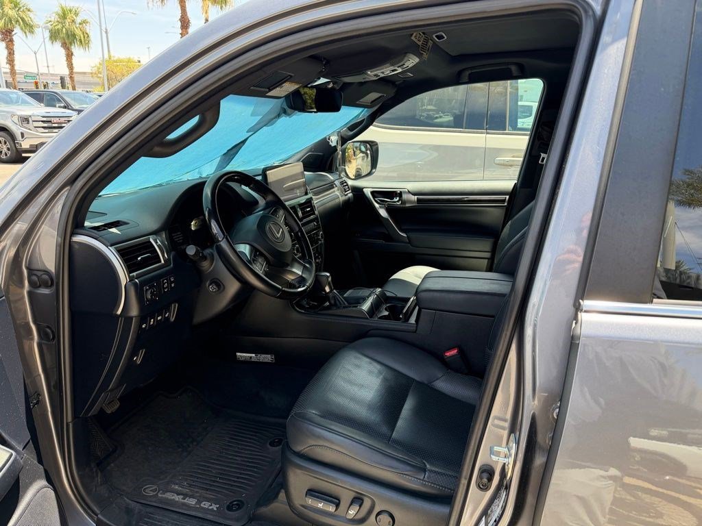 Used 2023 Nebula Gray Pearl Lexus GX 460 Luxury image 4