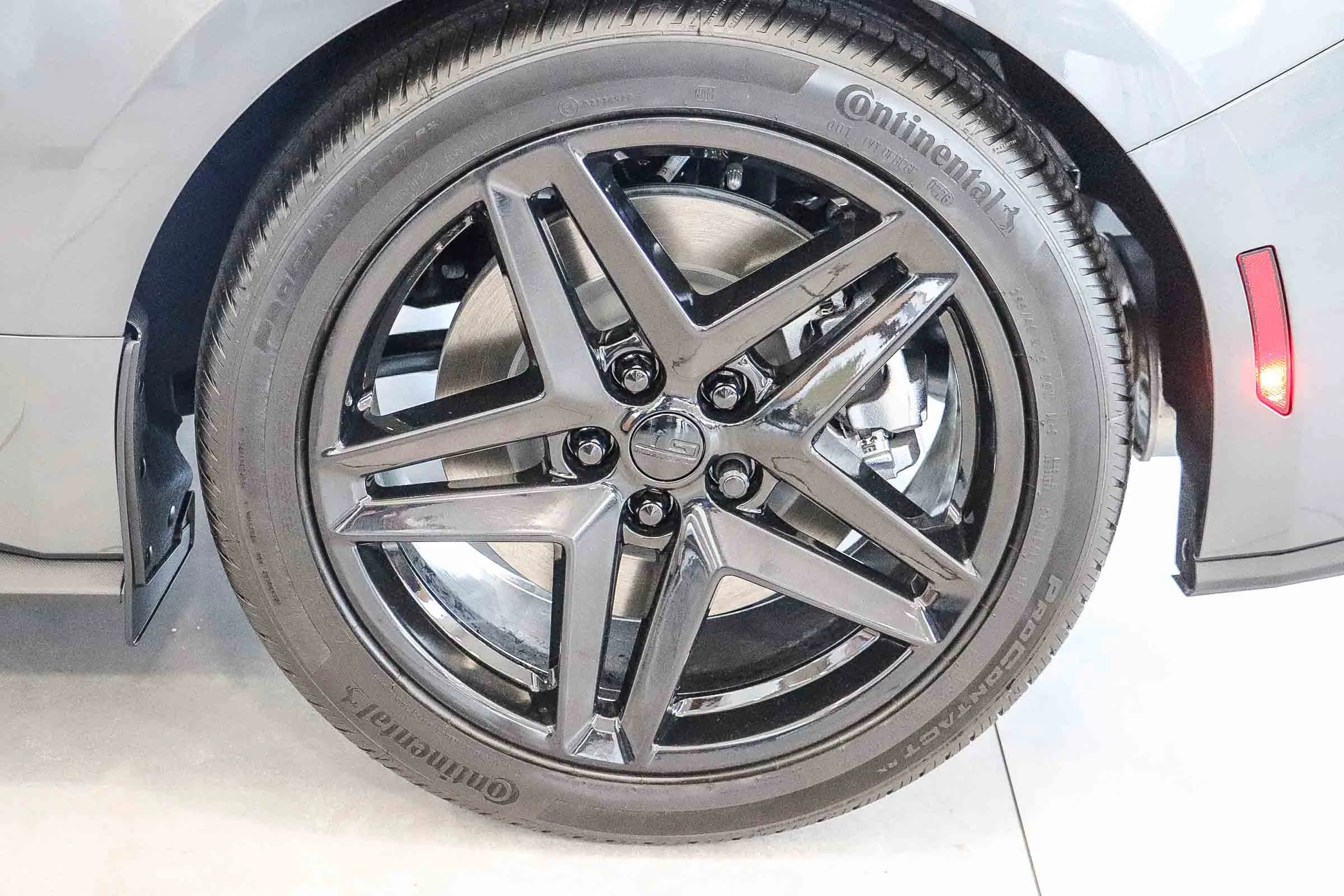 New 2026 Carbonized Gray Metallic Ford GT Premium Convertible image 14