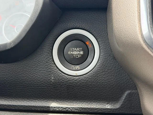 Used 2019 Silver Ram Laramie image 26
