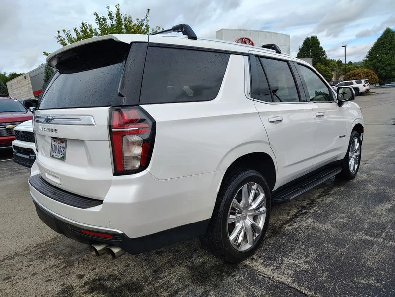 Used 2021 Beige Chevrolet High Country image 4