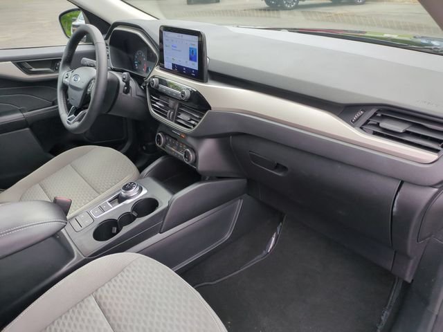 Used 2022 Black Ford SE image 33