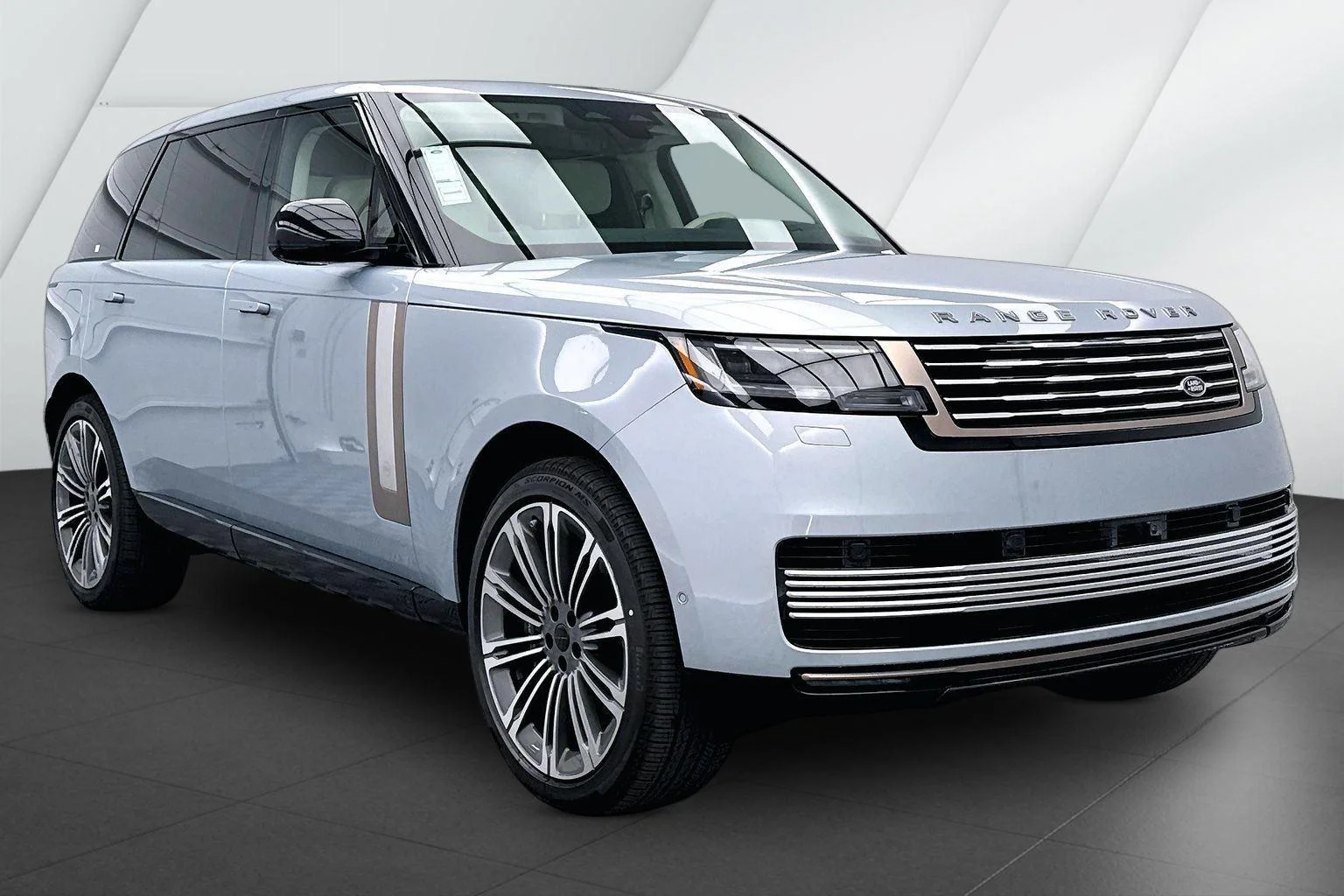 2026 Land Rover Range Rover 4.4 SV LWB's photo