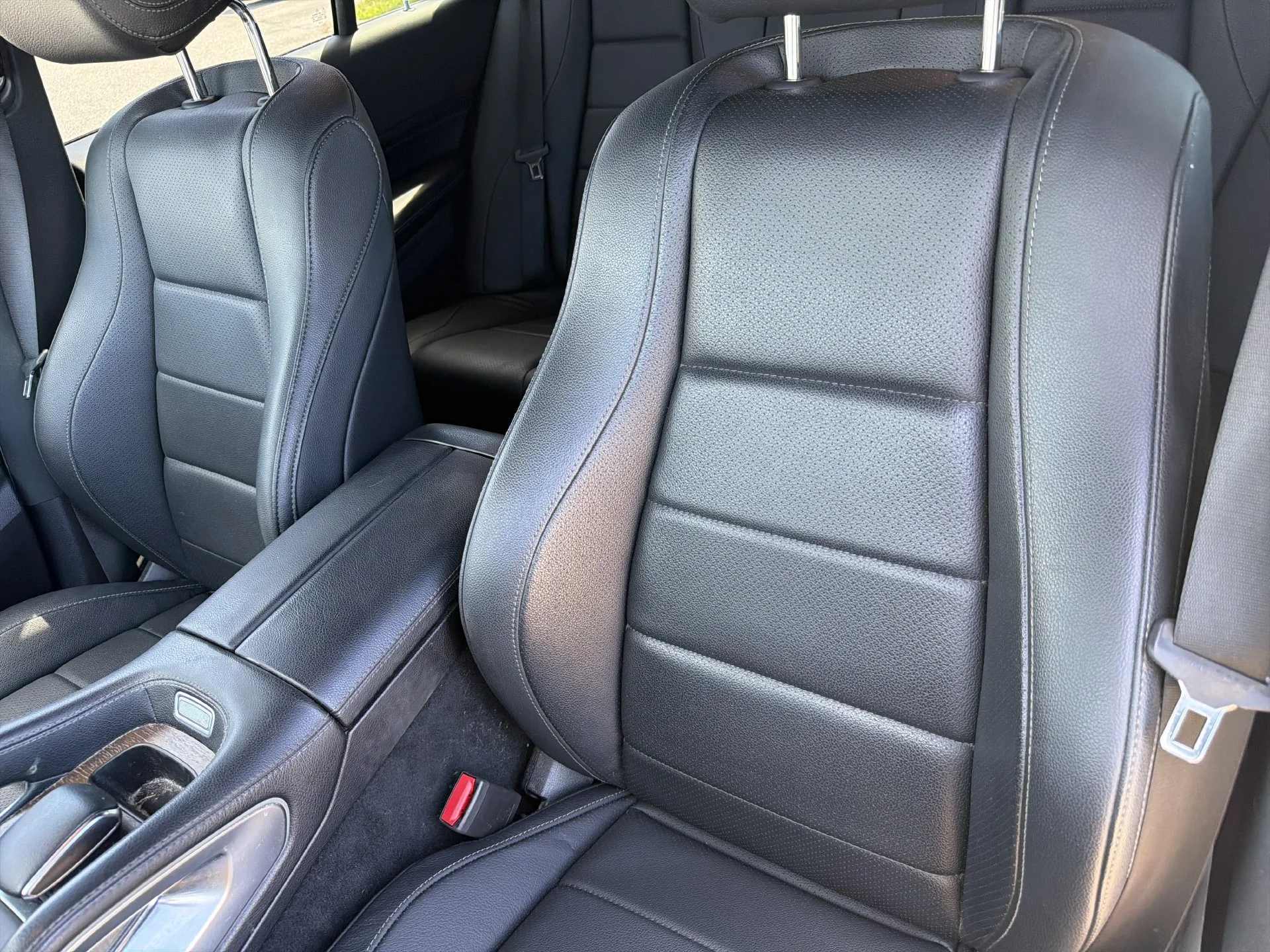Used 2021 Gray Mercedes-Benz GLE 350 image 23