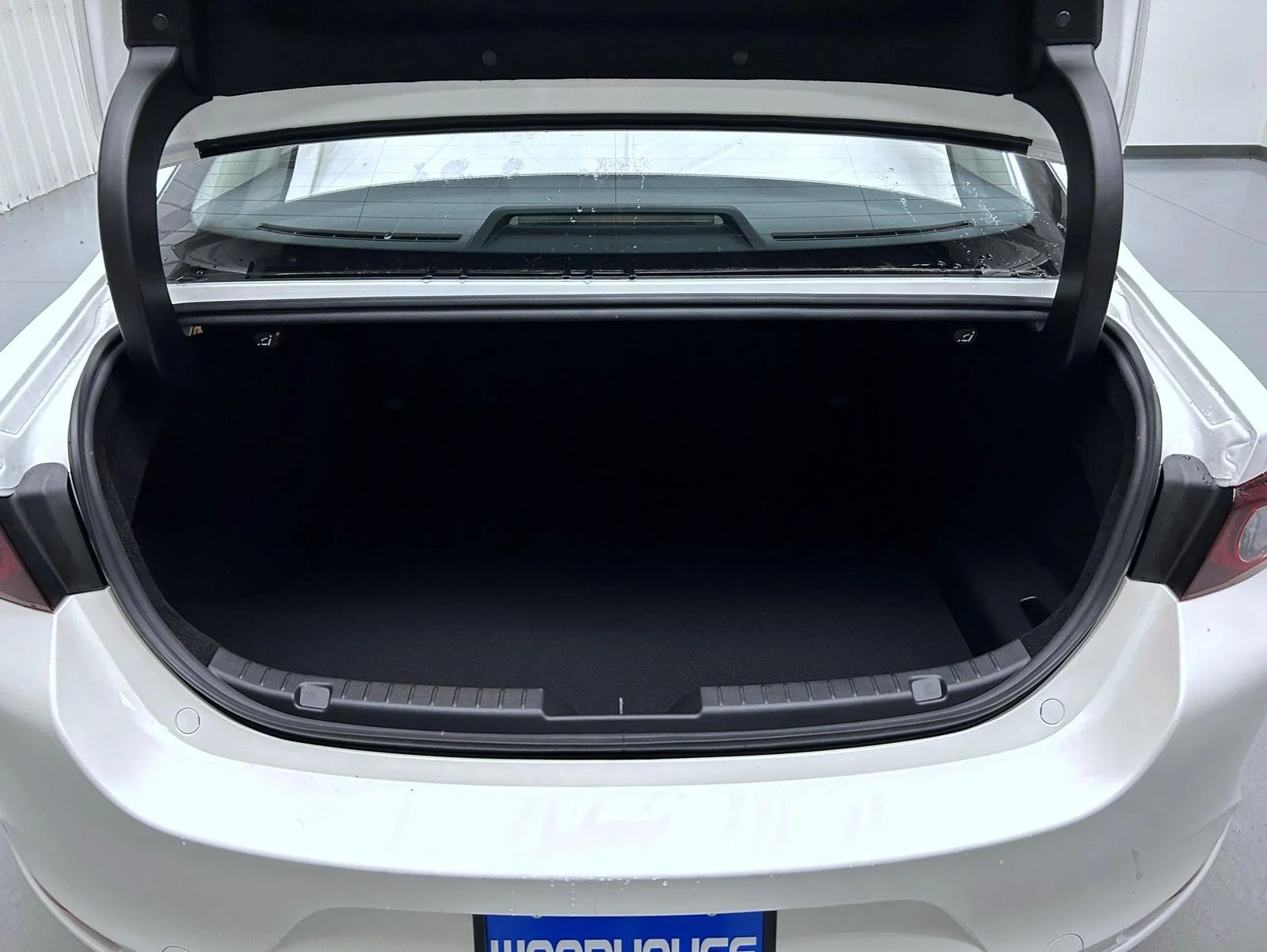 New 2026 Snowflake White Pearl Mazda 2.5 S Carbon Edition AWD image 22