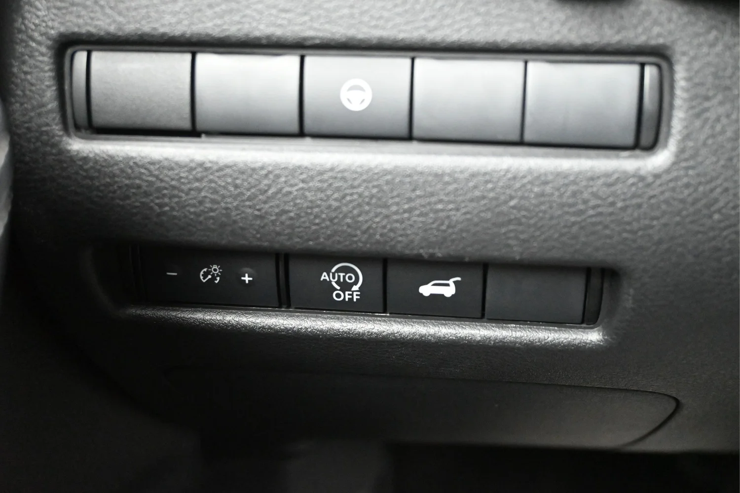 Used 2025 Blue Nissan SV image 21