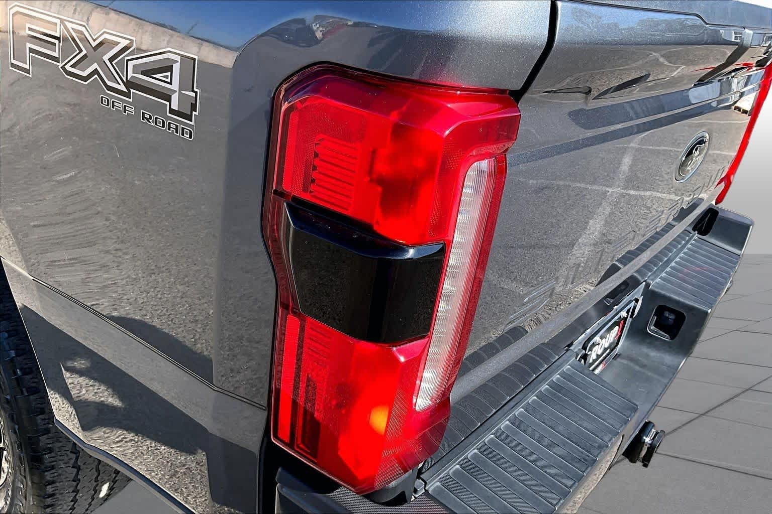Used 2024 Carbonized Gray Ford LARIAT image 28