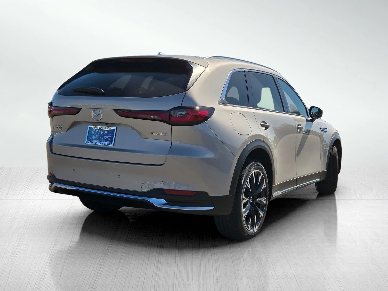 New 2026 Platinum Quartz Mazda Premium Plus AWD image 4