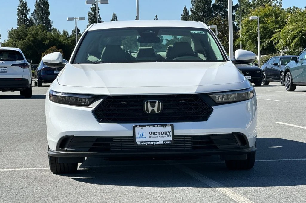 New 2026 Platinum White Pearl Honda LX image 9