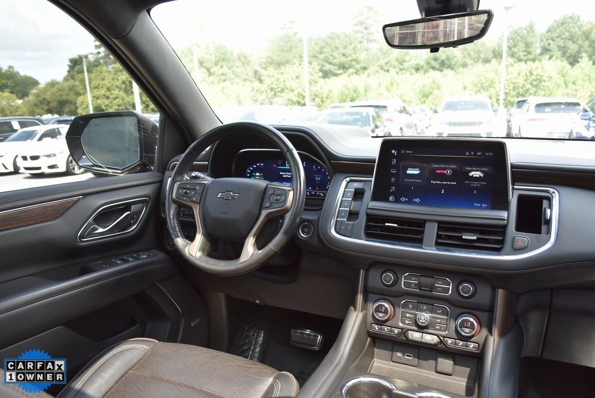 Used 2022 Black Chevrolet High Country image 9