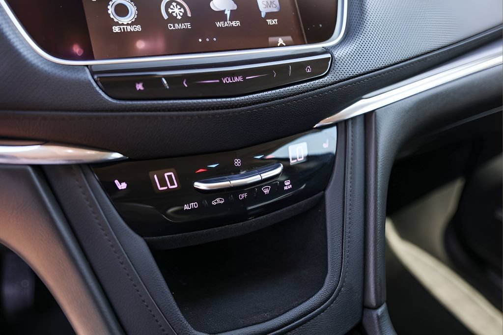 Used 2019 BRONZE DUNE METALLIC Cadillac Luxury FWD image 15