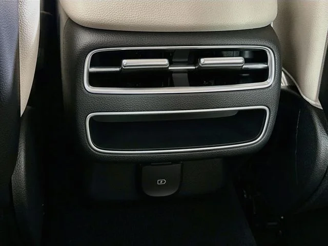 New 2027 Black Genesis 2.5T image 13