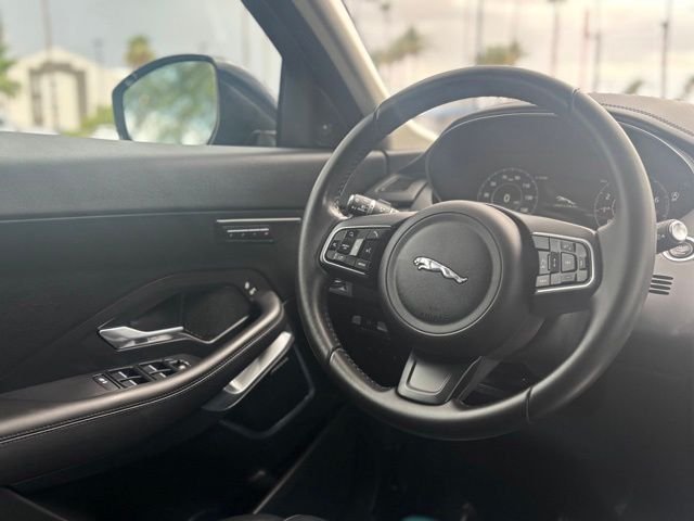 Used 2020 Blue Jaguar SE image 14