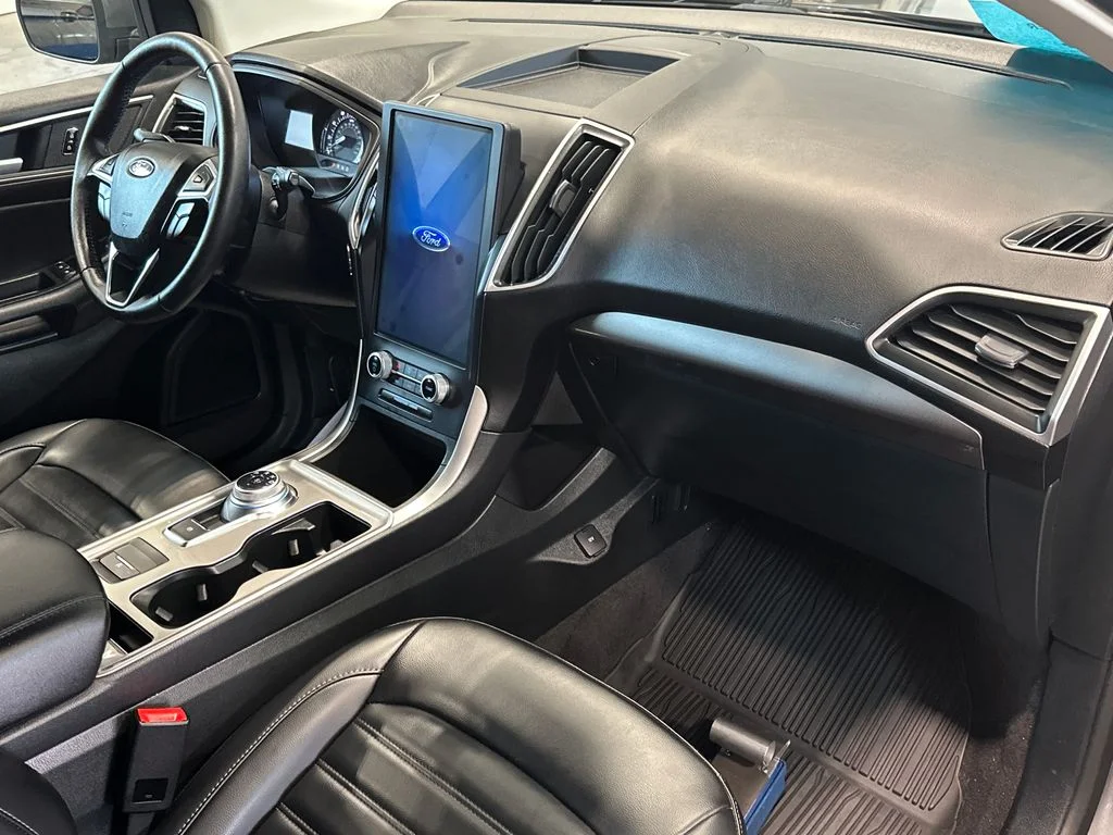 Used 2024 Gray Ford SEL image 44