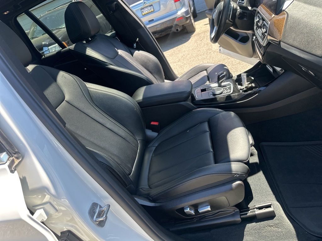 Used 2023 White BMW xDrive30i image 37