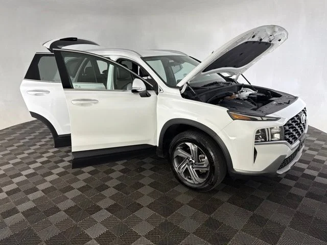 Used 2023 White Hyundai SEL image 16