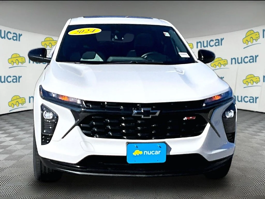 Used 2024 White Chevrolet 1RS image 2