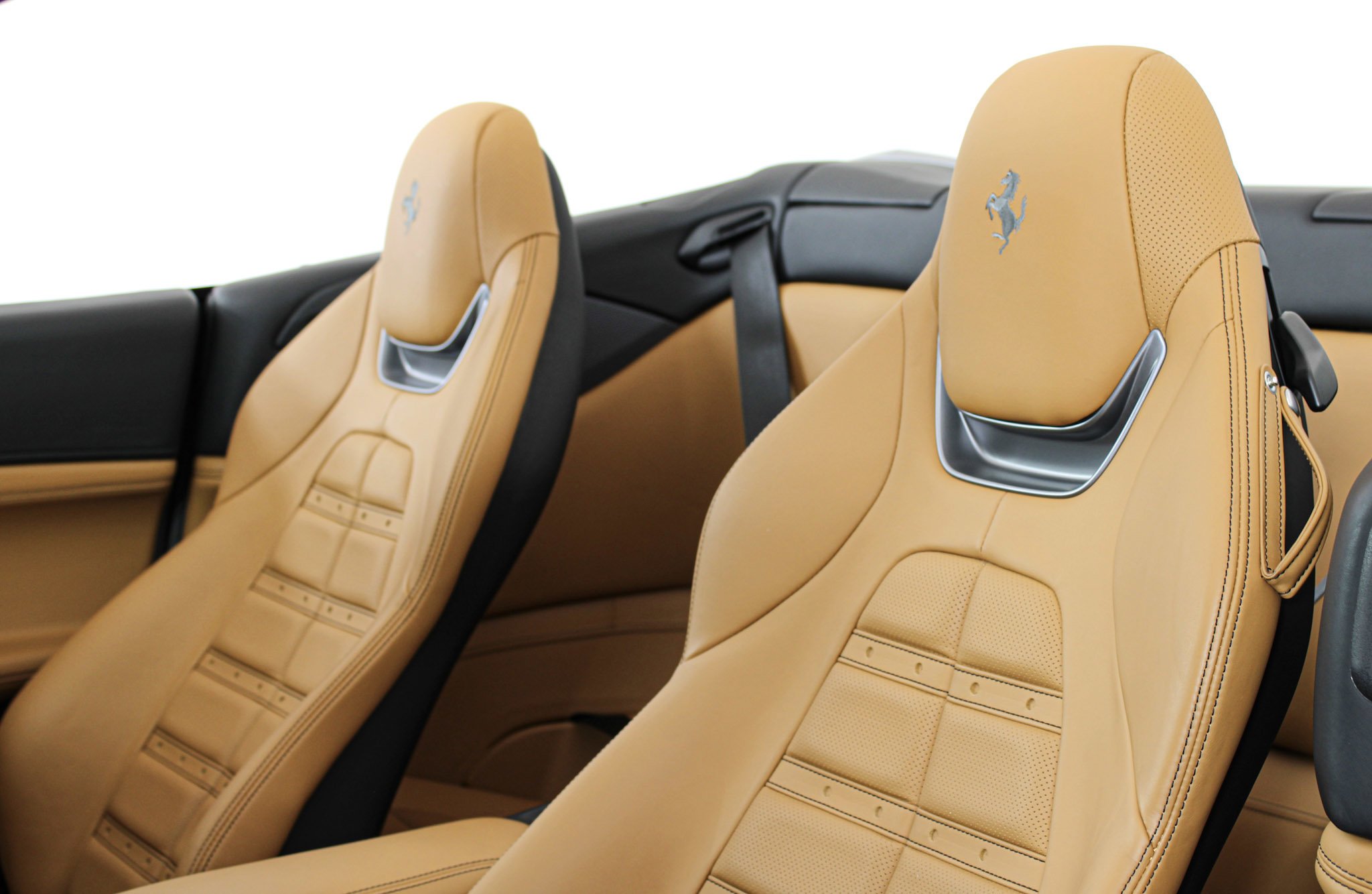 Certified Used 2023 Gray Ferrari  image 41