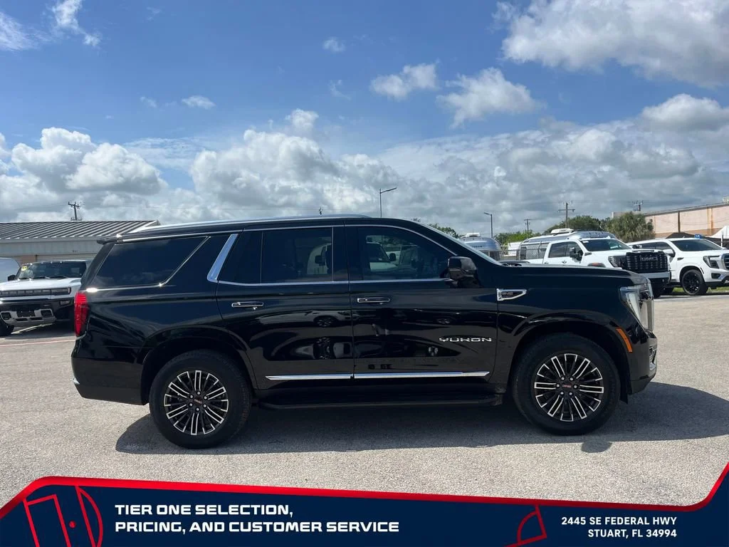 New 2026 Onyx Black GMC Elevation image 8