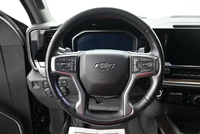 Used 2022 BLACK Chevrolet LT Trail Boss image 14