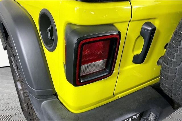 Used 2024 Yellow Jeep Sport S image 18