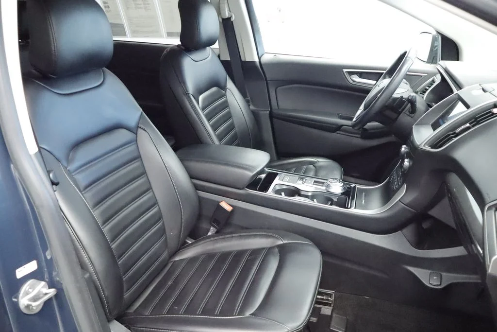 Used 2019 Green Ford SEL image 17