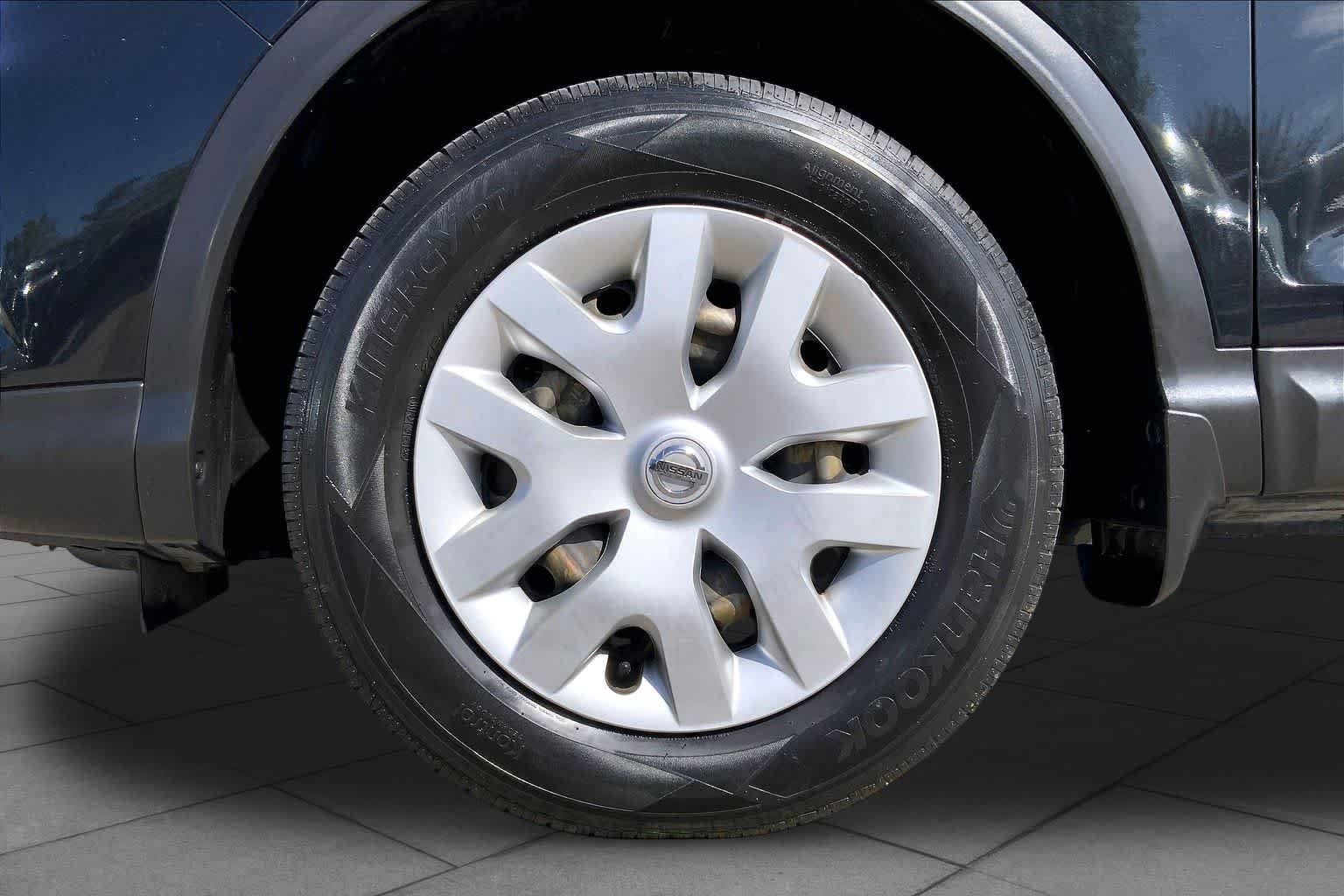 Used 2020 Magnetic Black Pearl Nissan S image 10