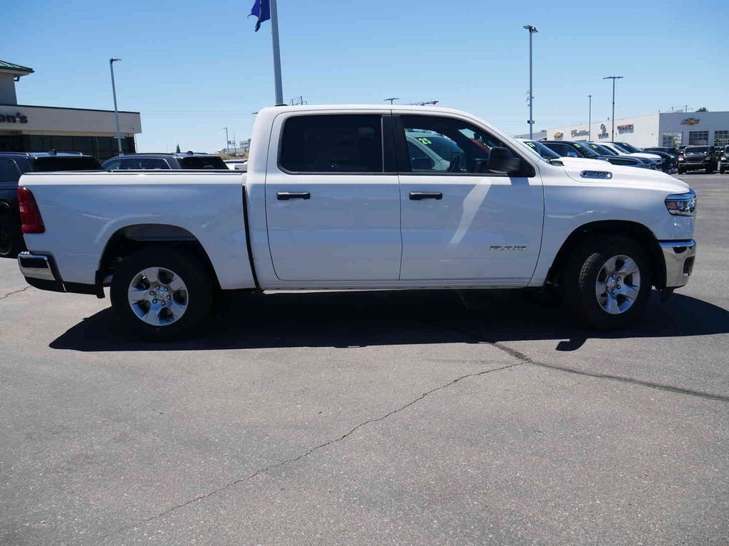 New 2026 Bright White Clear-Coat Exterior Paint RAM TRADESMAN image 21
