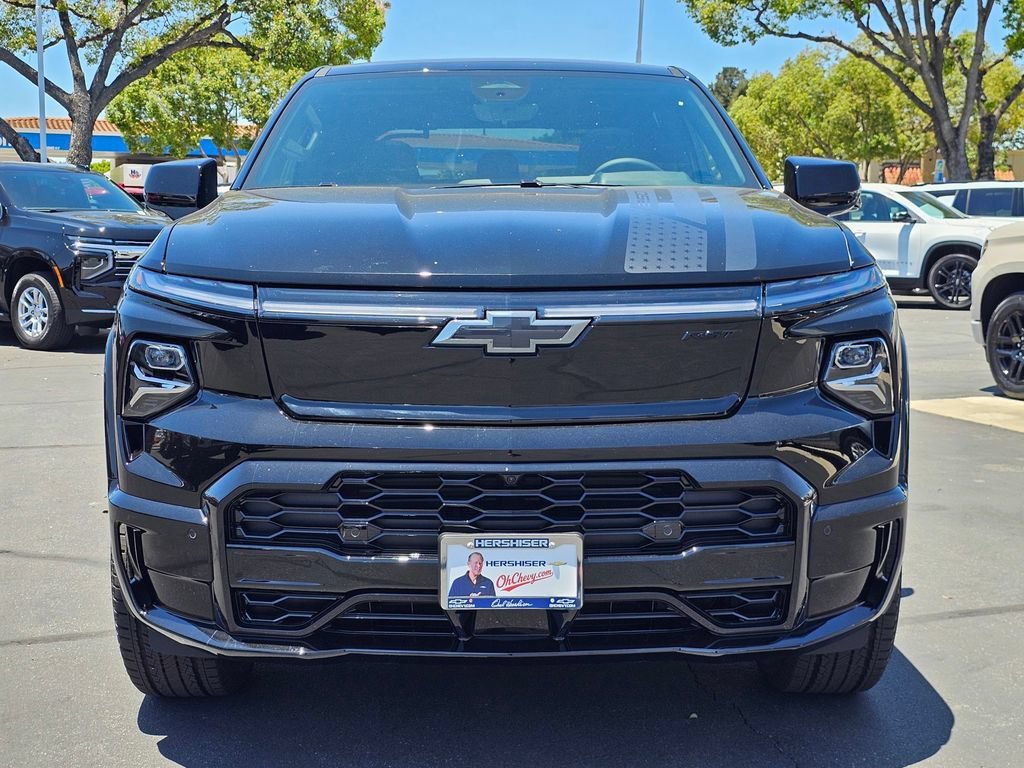 New 2026 Black Chevrolet RST Stars and Steel Edition - Extended Range image 2