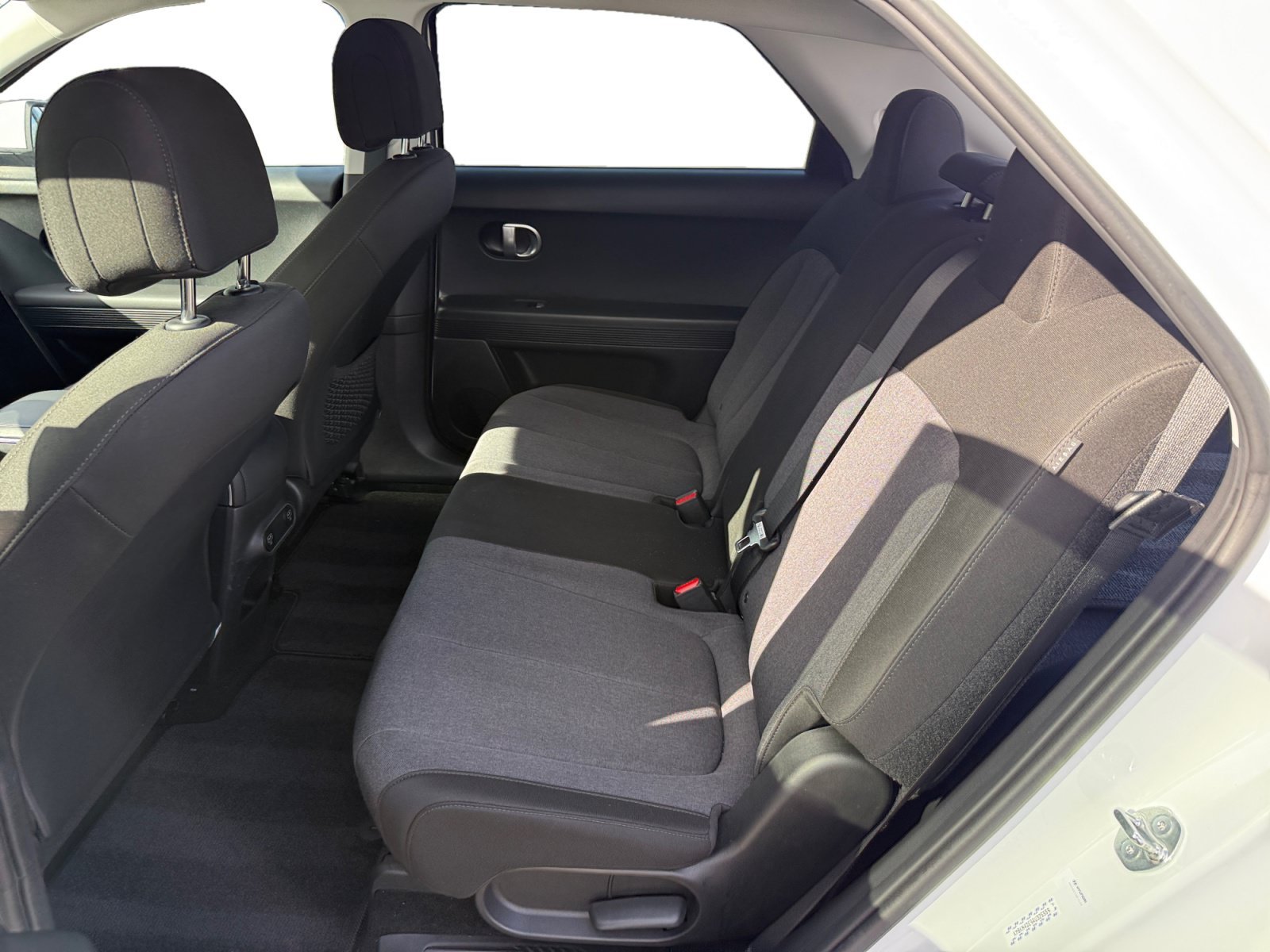 Used 2024 White Hyundai SEL image 16