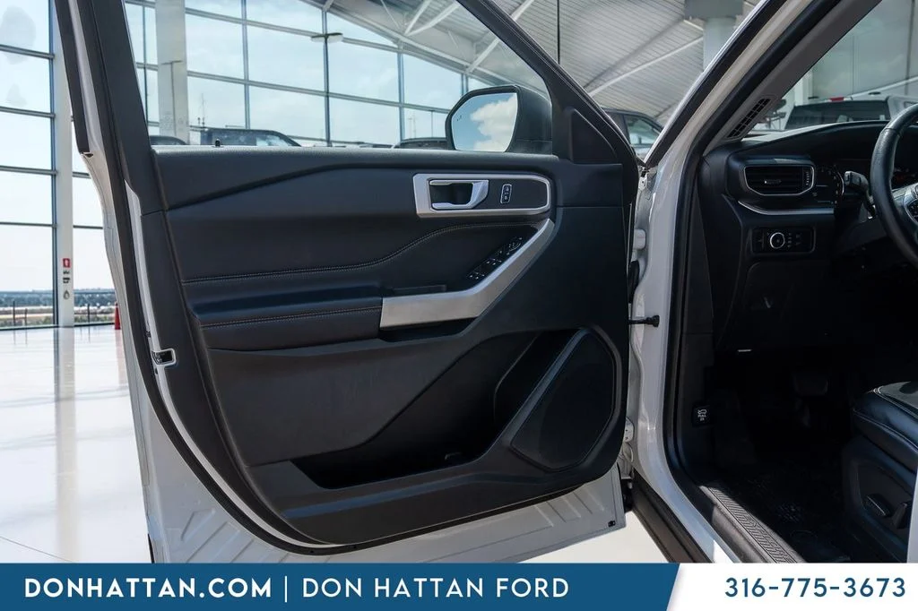 Used 2023 White Ford XLT image 15