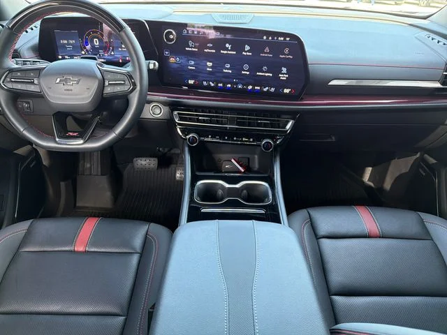 Used 2025 Gray Chevrolet RS image 9