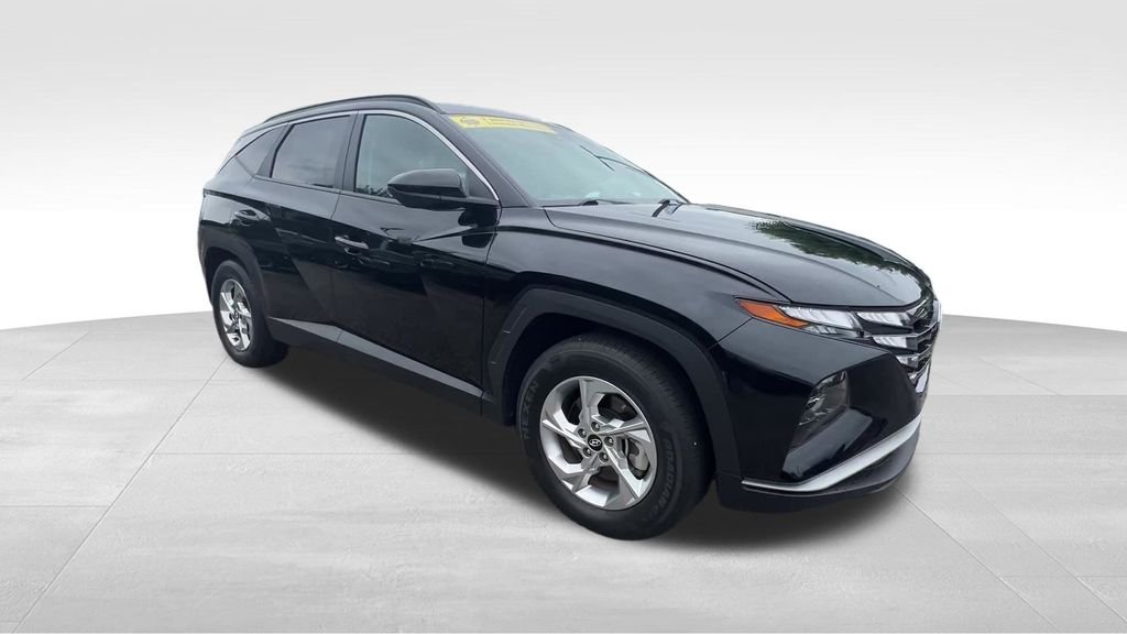 Used 2024 Black Pearl Hyundai SEL image 4