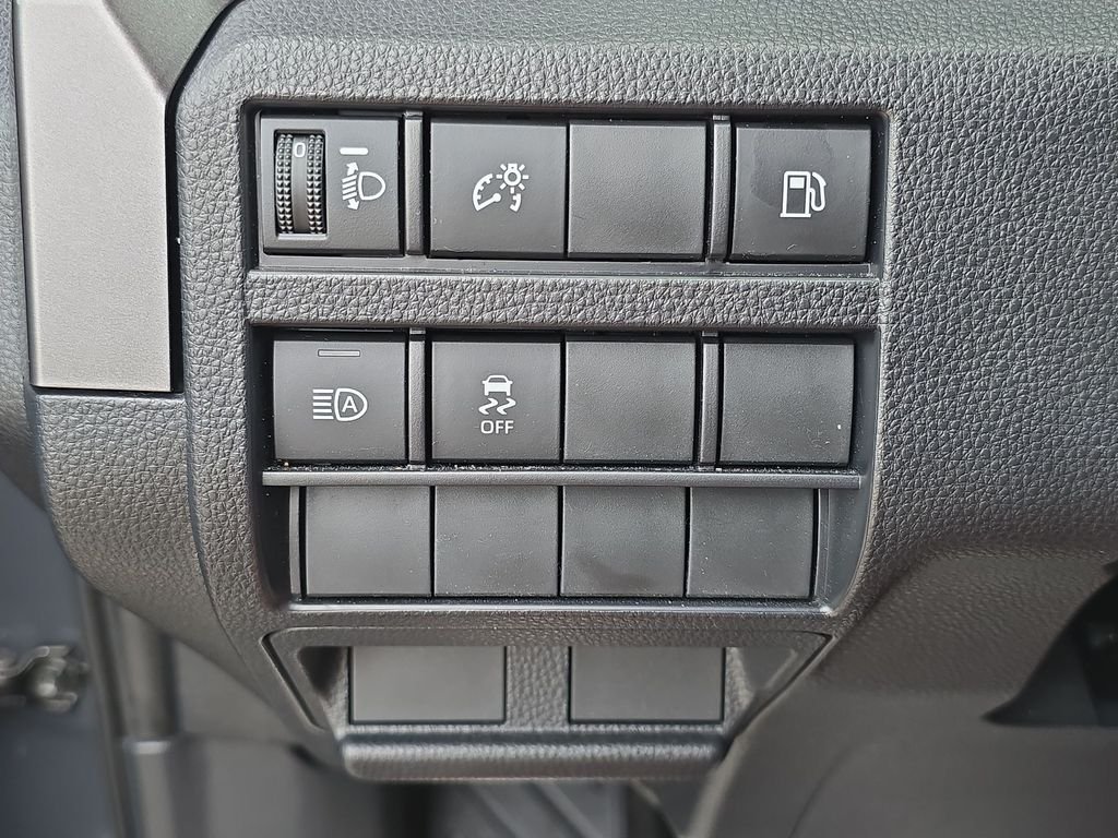 Certified Used 2025  Toyota SR5 image 21