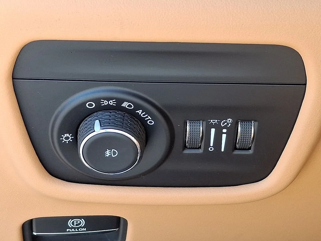 2023 Jeep Grand Cherokee Summit Reserve - Photo 24