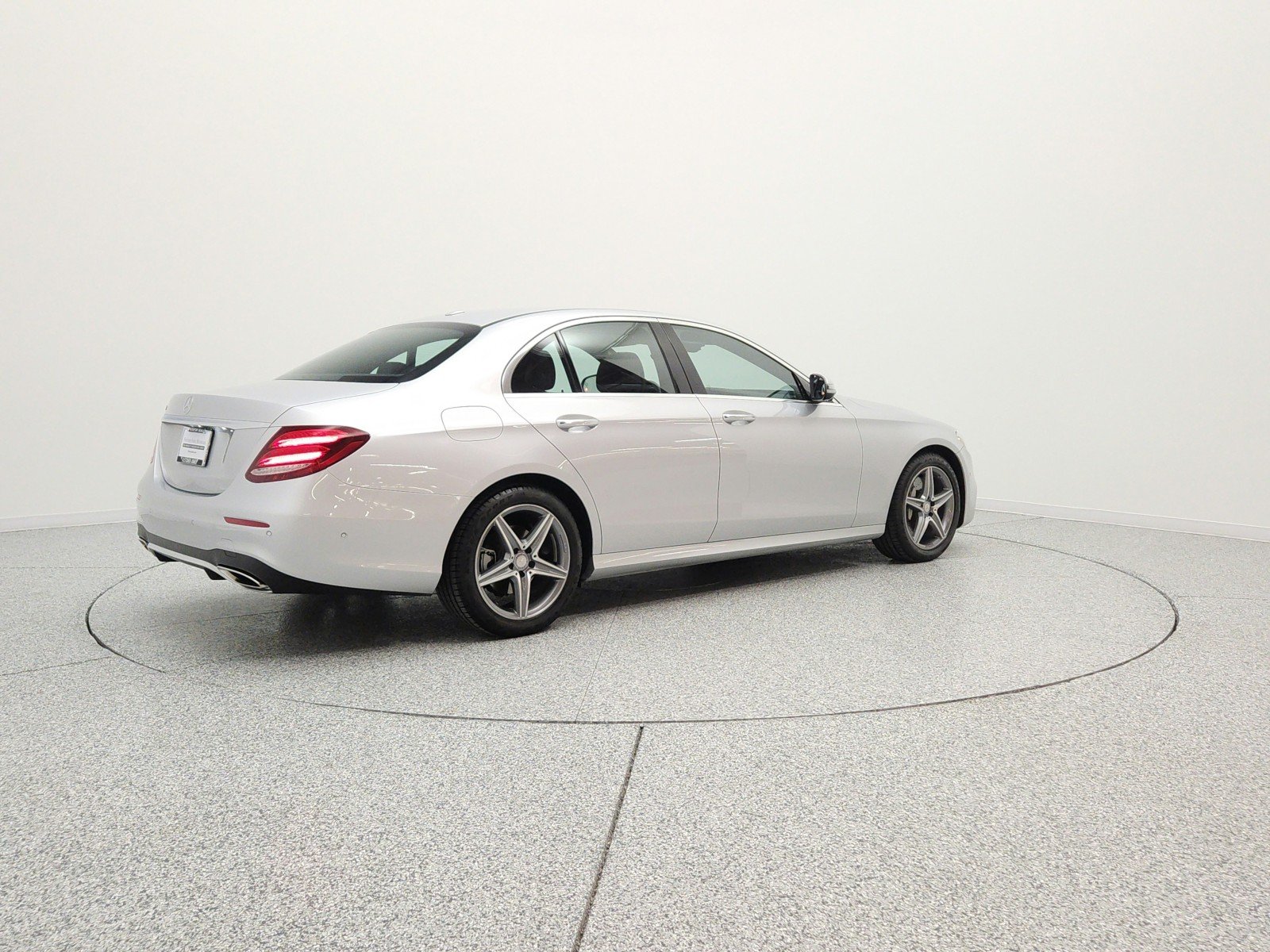 Used 2017 Iridium Silver Metallic Mercedes-Benz E 300 Sport image 5