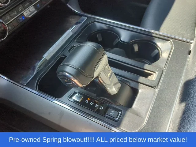 Used 2022 White Ford Lariat image 35