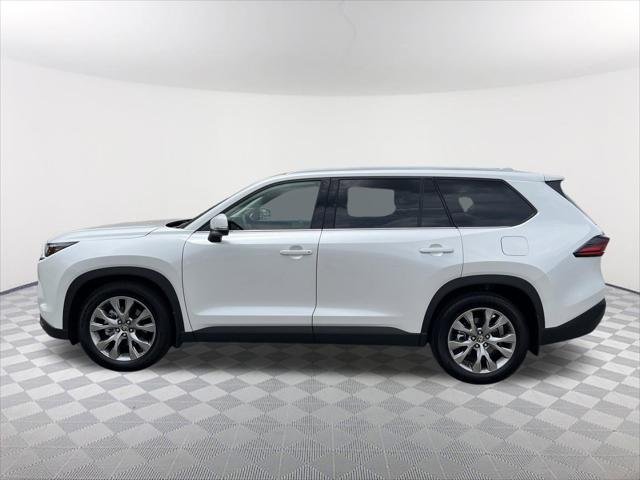 Certified Used 2025 WIND CHILL PEARL Toyota Limited image 15