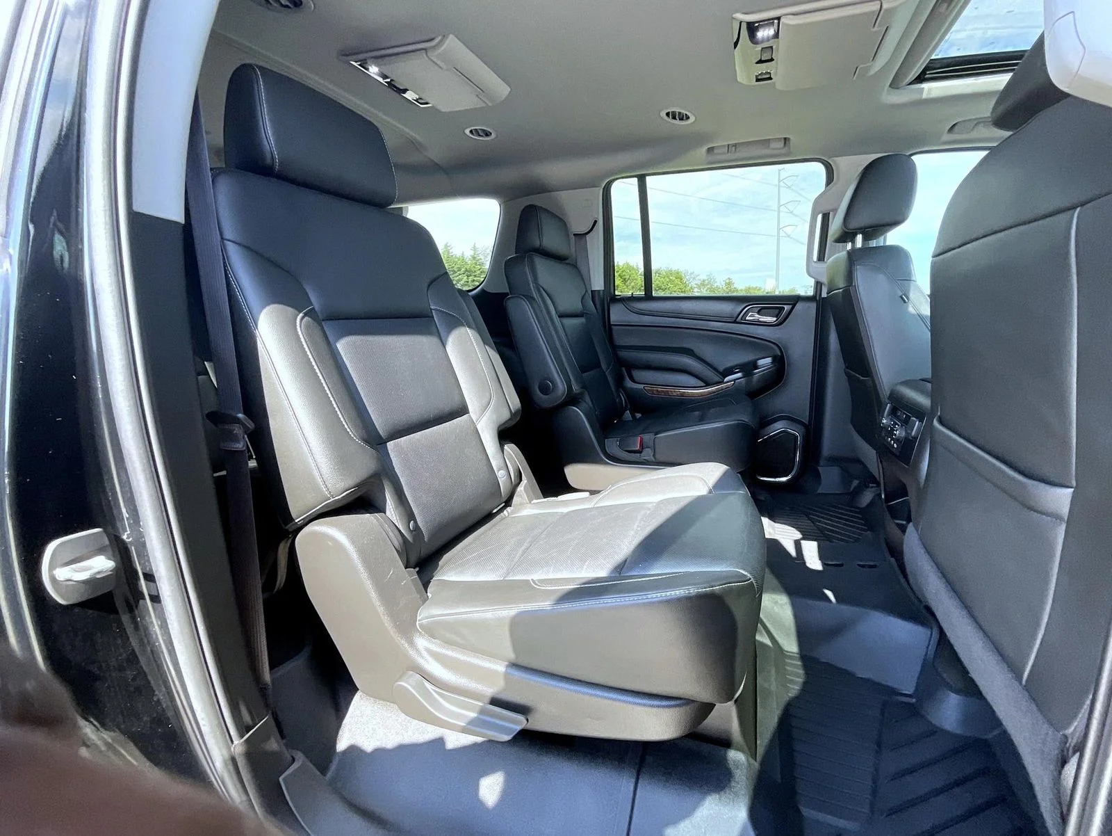 Used 2017 Black Chevrolet Premier image 22