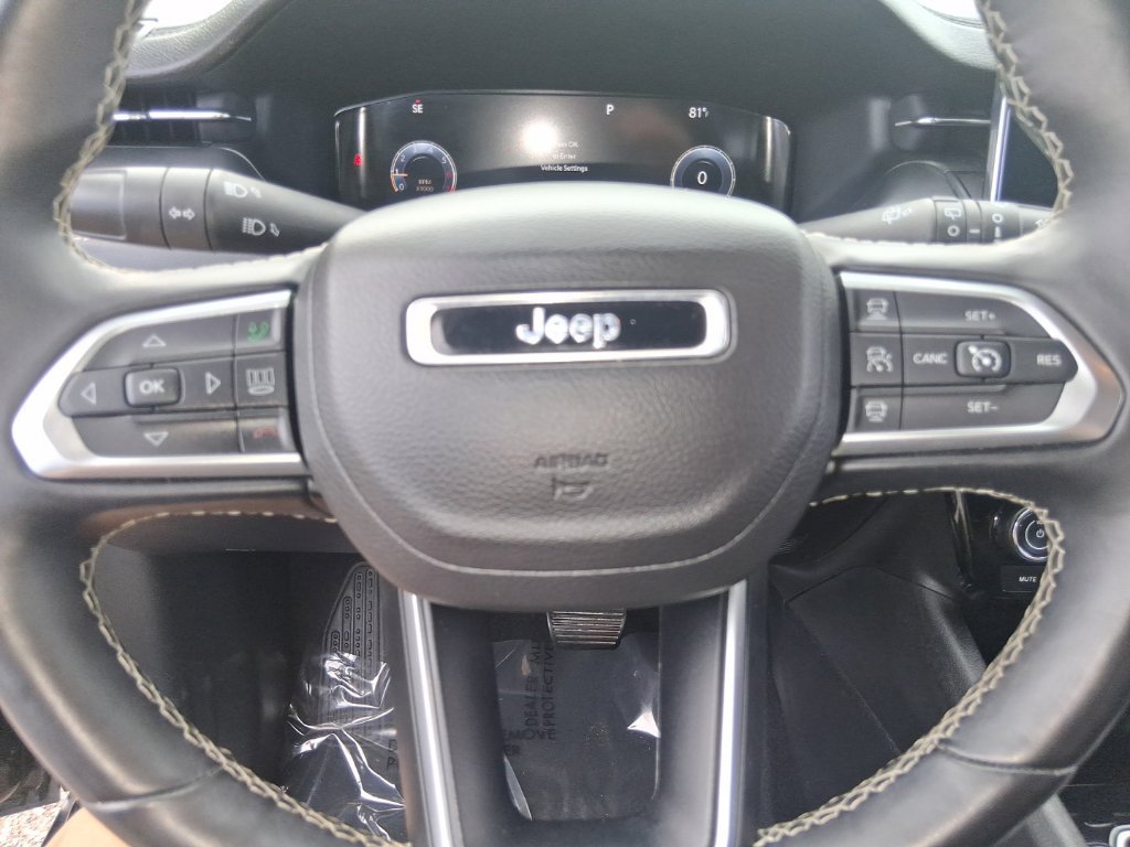 Used 2022 Black Jeep Limited image 12